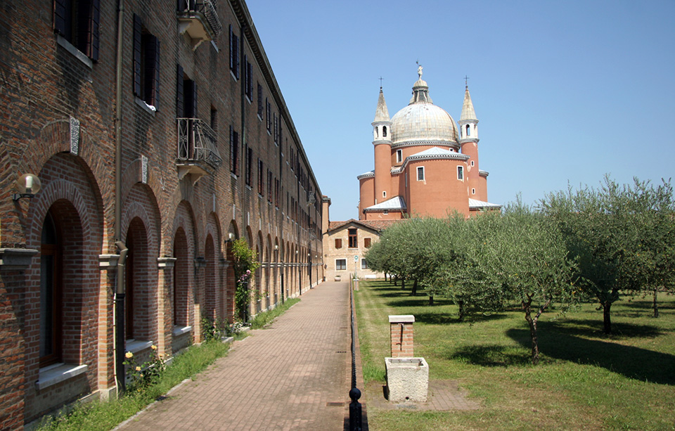 Garden of the Church of the Redentore in the Giudecca